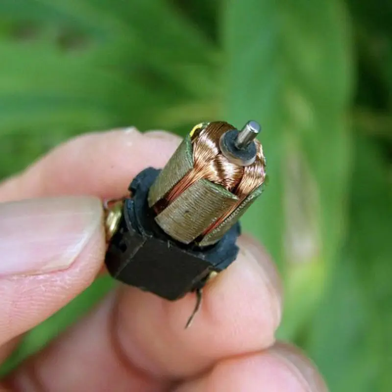 С источником питания от постоянного тока 6 V-12 V 21800 об/мин Micro Mini 5-контактный