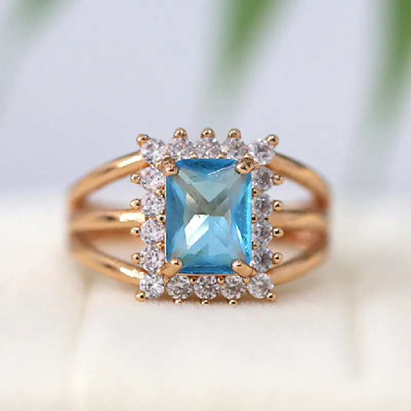 Кольцо с голубым топазом 8 х6 мм|Кольца для помолвки| |