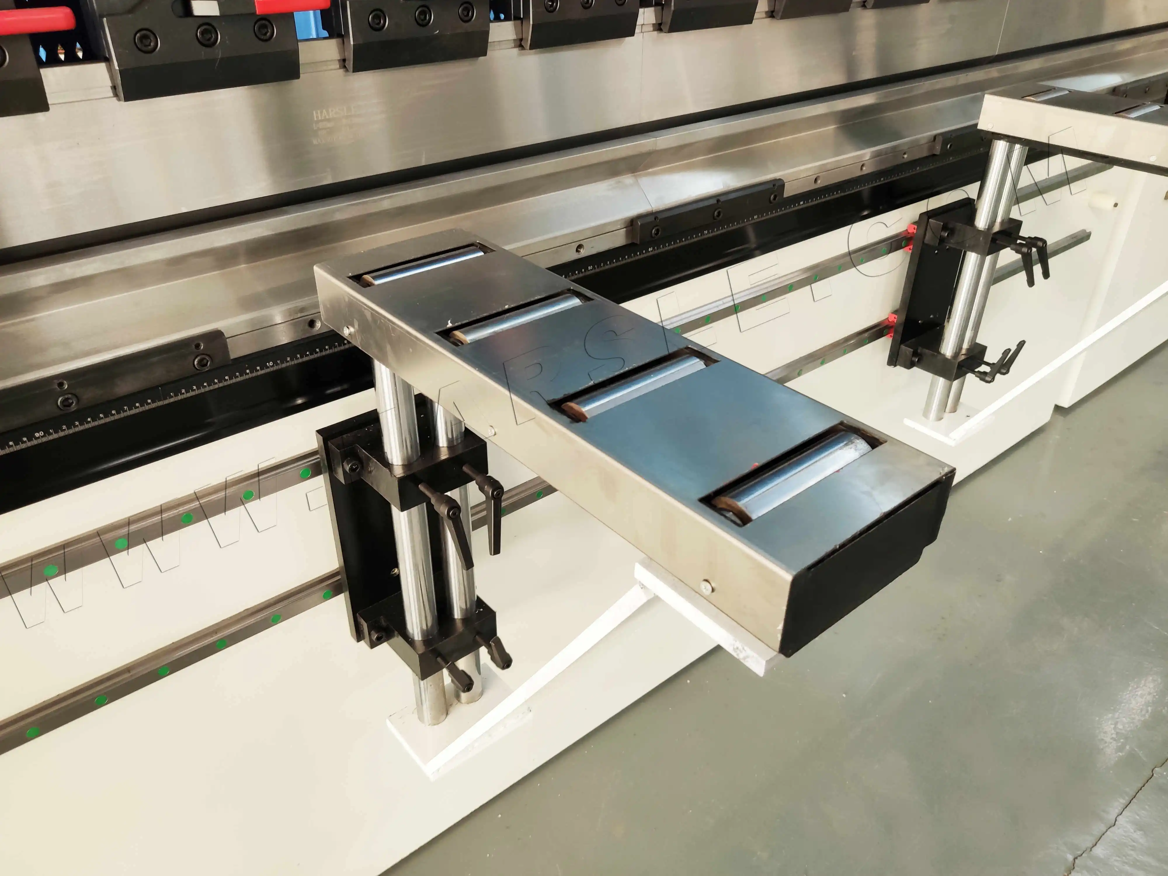 Гидравлический тандемный прессовый тормоз CNC DA58T для металлической пластины |