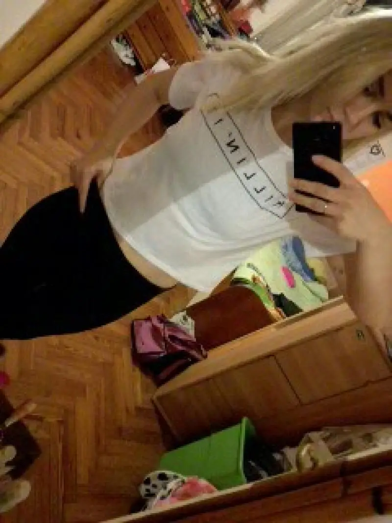 

2021 New Letter Printing Solid Color Short-Sleeved Harajuku T-Shirt Women Summer Cotton Short-Sleeved Graphic Fashion Casual Top
