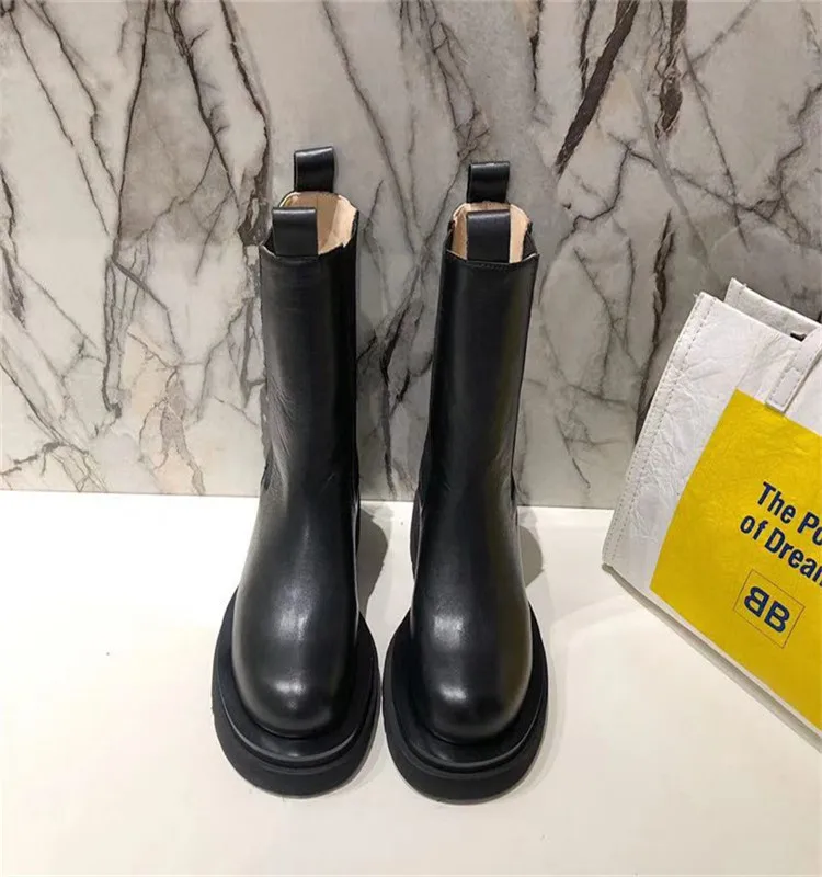 Зимние ботинки на платформе; женские кожаные ботинки «Челси»; Bota Feminina; роскошные ботинки; botas mujer invierno; коллекция года; женская обувь; ботильоны на толстой подошве