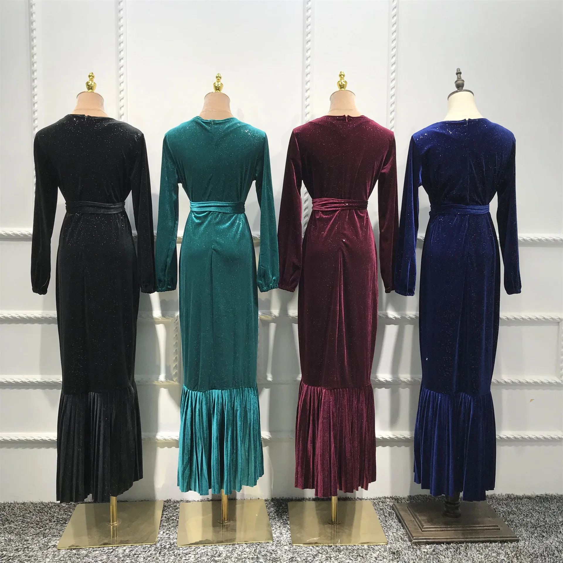 Элегантное бархатное мусульманское платье для женщин на шнуровке с рюшами Абая