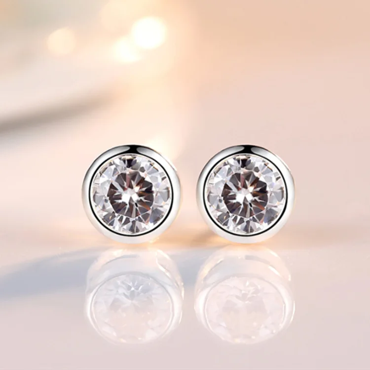 

Luxury Round Zircon Stud Earrings Classic Female White Crystal Small Earrings 925 Sterling Silver Wedding Earrings For Women Men