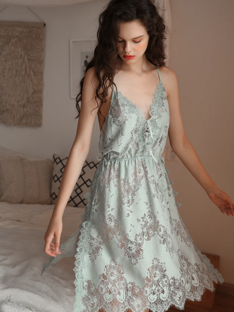 Зеленая белая красная кружевная ночная рубашка на бретельках летняя сексуальная