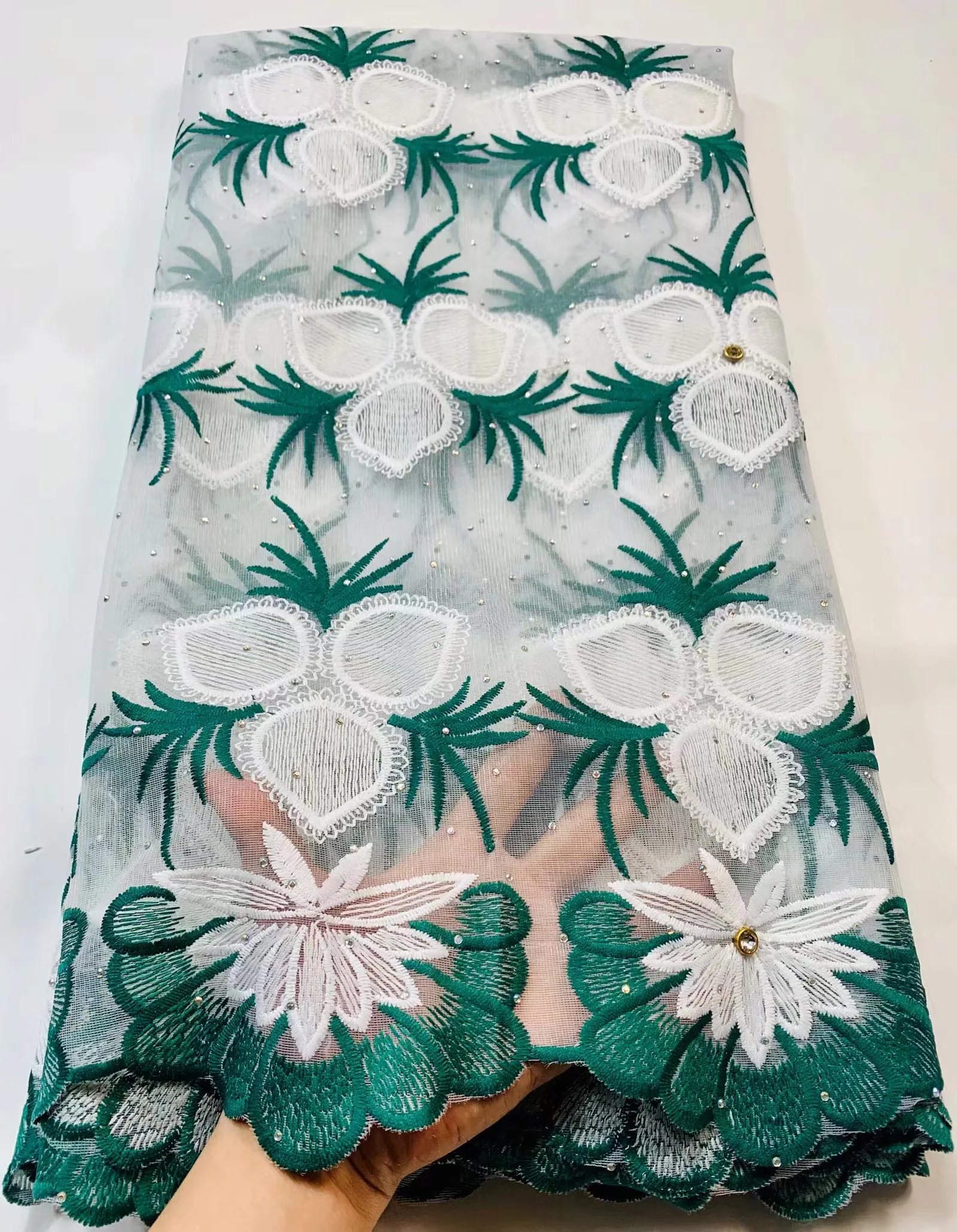 

Latest African French Lace Fabric High Quality Embroidery Mesh Net Lace for Lady Cloth 2021 Nigerian French Lace Women