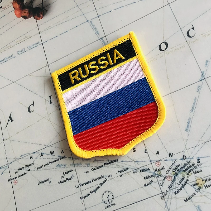 Нашивки с российским государственным флагом повязка на руку нашивки вышивкой и