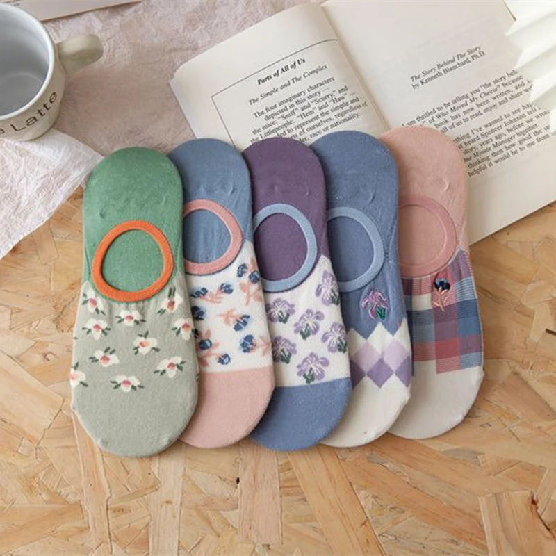 

Kawaii Cute Socks Flower Embroidery Women Socks Cotton Silicone Non-slip Summer Invisible Ankle Socks Harajuku