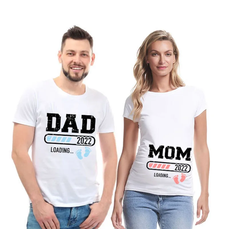

2022 New Cute Dad +Mom+ Baby Printed Couple Maternity T-Shirt Pregnancy Announcement Tops Tees Couple Pregnant Tshirt Clothes