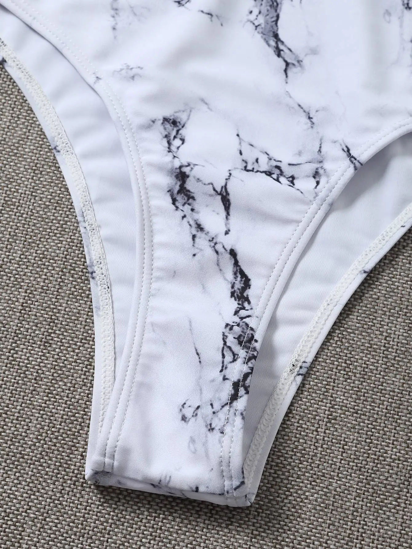 

Sexy Deep V Neck Belt Swimwear Women Marble Print Gradient High Cut One Piece Swimsuit Summer Backless Bathing Suit Monokini