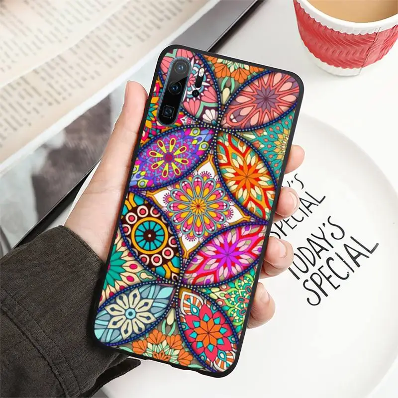 

Mandala flower totem Phone Cases For Huawei honor Mate P 9 10 20 30 40 Pro 10i 7 8 a x Lite nova 5t