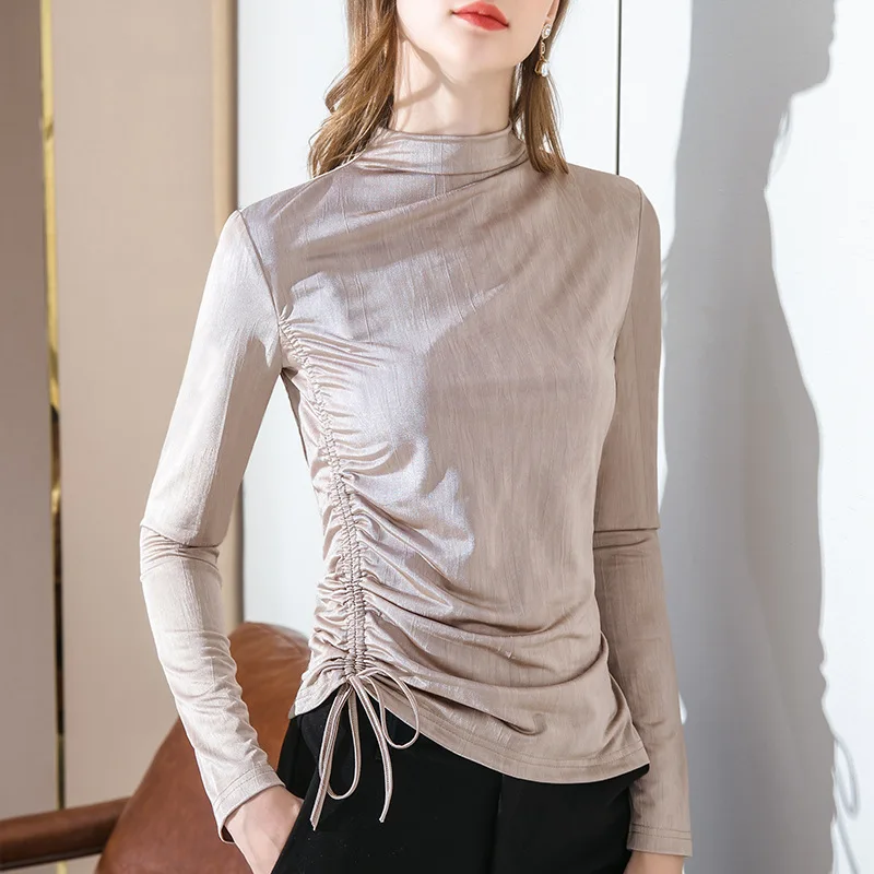 

Women's long sleeve T-shirt with drawstring at the bottom