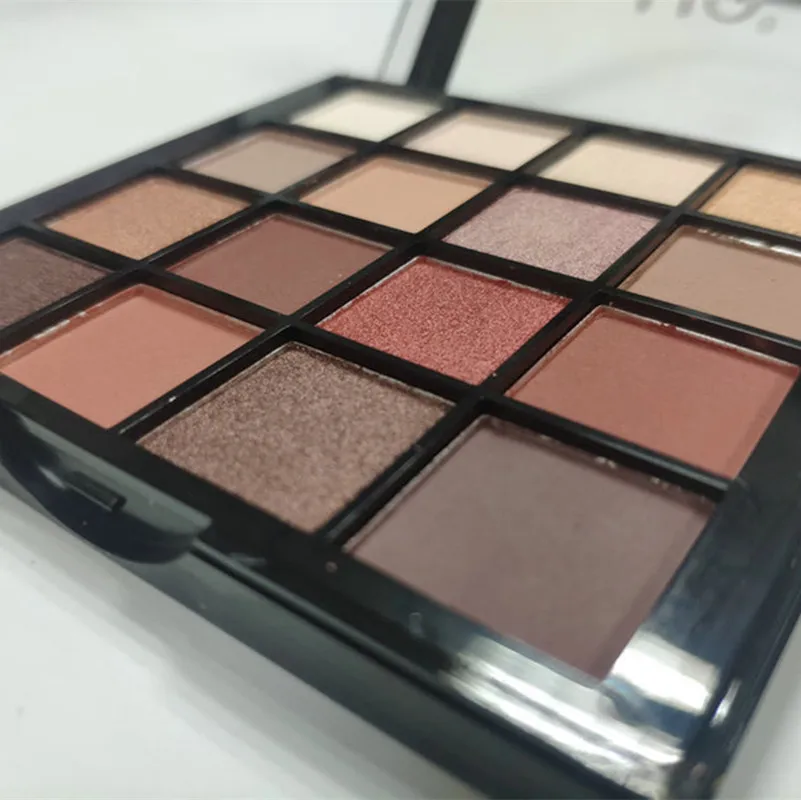 Палетка теней для век| |