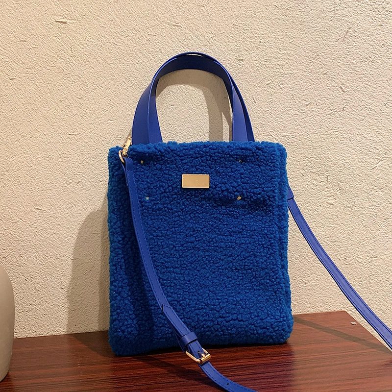 

2021 модные мягкие женские Наплечные сумки из овечьей шерсти, дизайнерские плюшевые тоуты, роскошная сумка через плечо из искусственного мех...