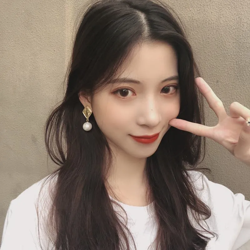 

Fashion popular pearl earring geometry character temperament elegant squares eardrop restoring ancient ways