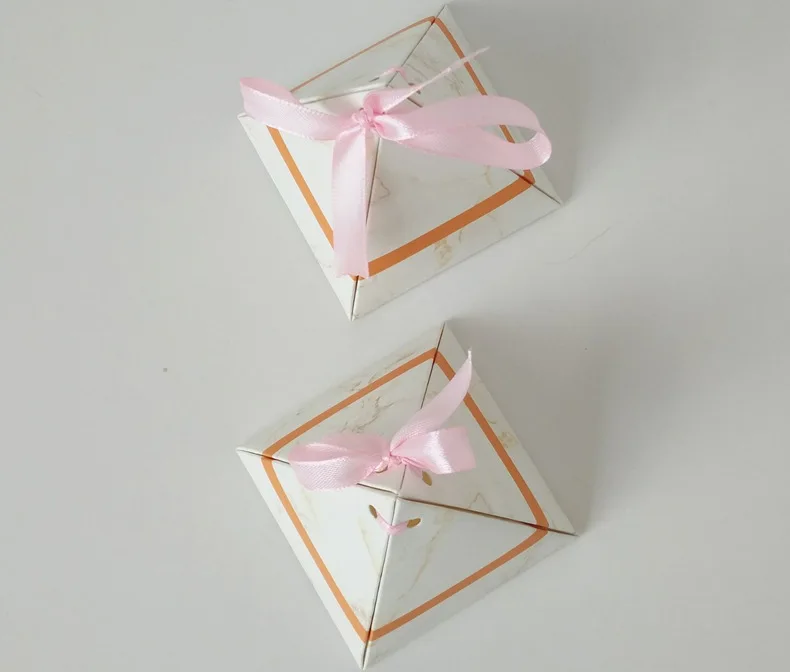 Коробка конфет в виде пирамиды бумажные коробки для лазерная резка упаковка