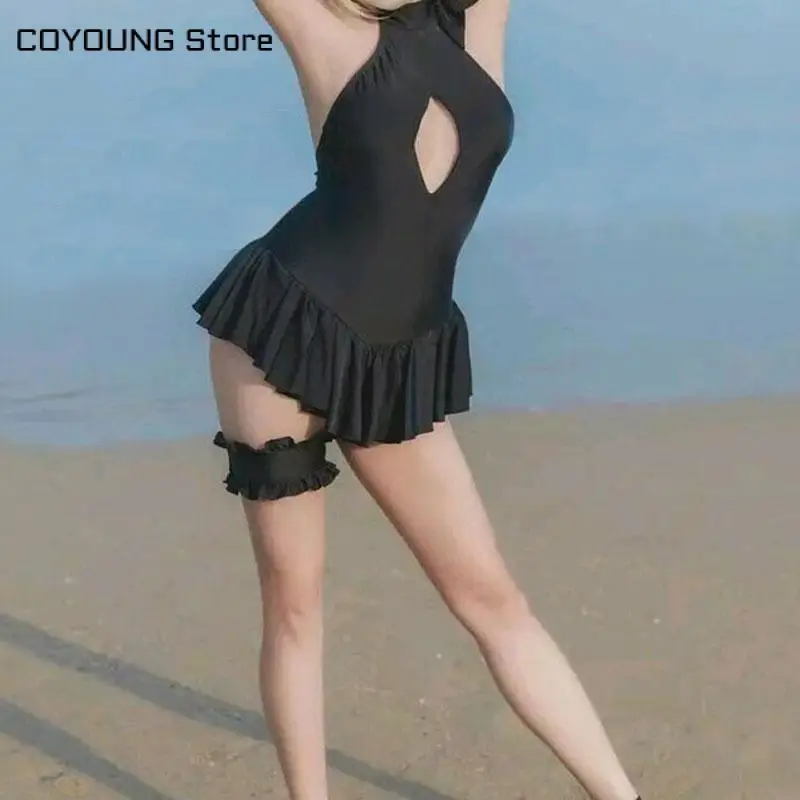 COYOUNG ажурное платье с вырезом черное лямкой на шее костюм купальный магазин
