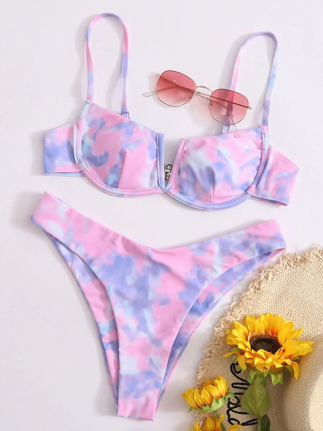 

Women's Two -Piece Suits Tie Dye Print Sexy Bikini Set Wire Cups Pushed Up V Neck Adjustable Straps Beachwear Bathing Suit 2021