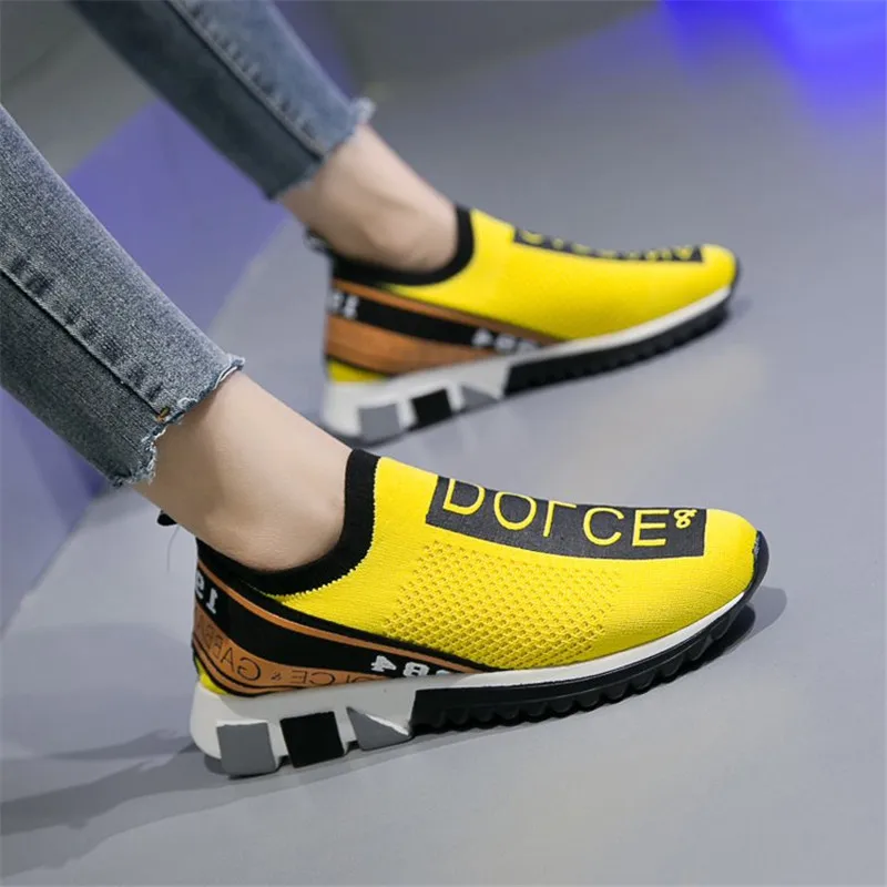 

HOT Designer Women Sock Shoes Unisex Casual White Shoes Women Trainers Breathable Mesh Women Sneakers Chaussures Femme NEW