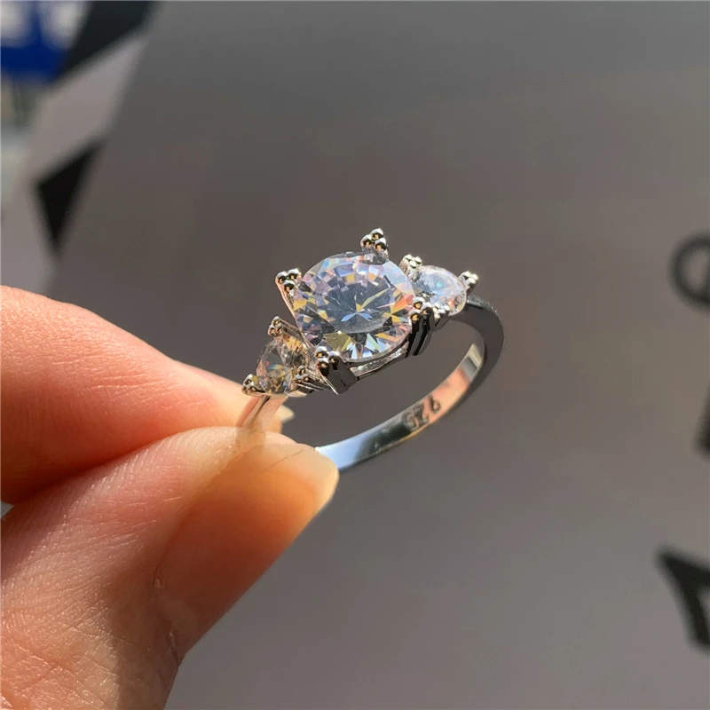 

Cute Female White Crystal Stone Jewelry Classic Silver Color Engagement Ring Charm Round Square Zircon Wedding Rings For Women