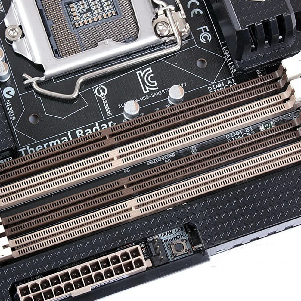 Оригинальная б/у настольная Материнская плата Intel Z77 Asus SABERTOOTH Z77 Socket LGA 1155 Core i7/i5/i3/Pentium/Celeron DDR3 32G ATX