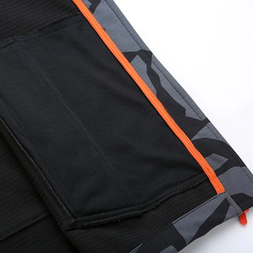 

Facecozy Men's Camouflage Softshell Jackets Male Outdoor Sports Windproof Trekking Mountain Outwear Coat Single Layer