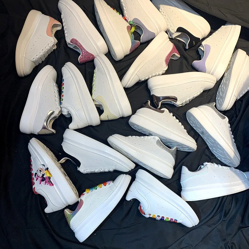 

2021 Platforms Shoes Women Chunky Sneakers Woman Sneakers Fashion New Plush Warm Ankle White Shoes Couple Shoes 35-40 Platforms