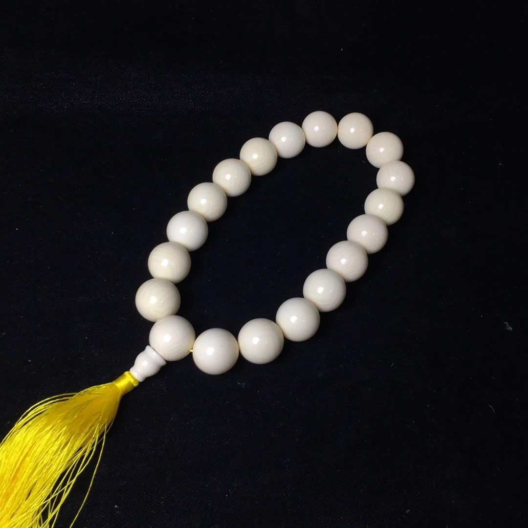 

Chinese ice material fine grain bead car hanging hand