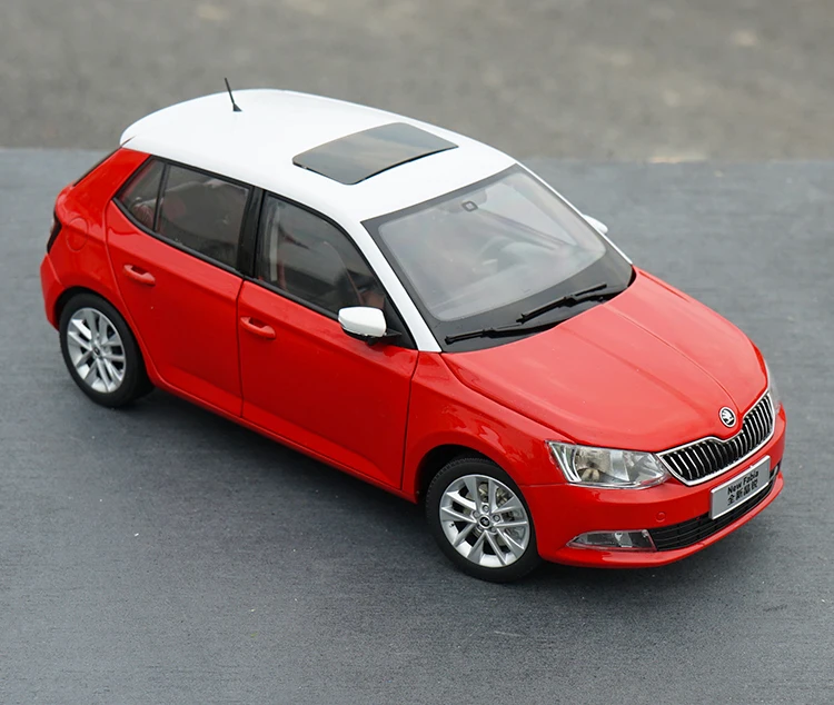 Original factory authentic 1:18 VW Skoda NEW Fabia Scout blue diecast sedan car model for gift | Игрушки и хобби
