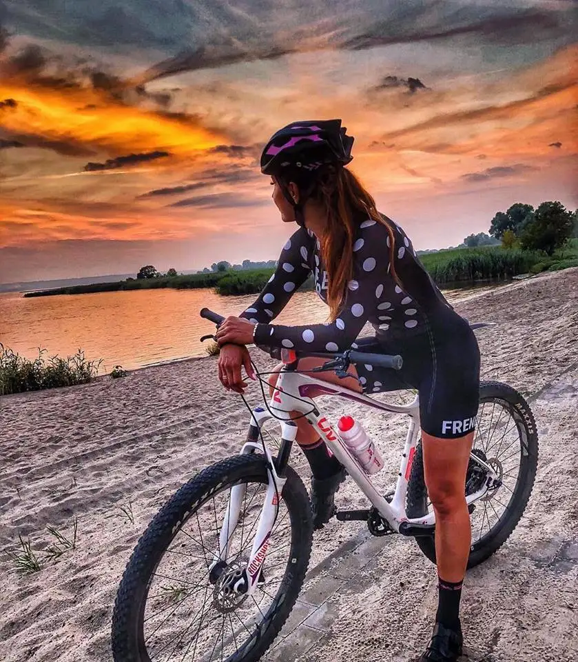 skinsuits 3 Frenesi, Женский облегающий костюм из лайкры, на заказ, с длинным рукавом, Женский костюм для велоспорта, Mtb, для езды на велосипеде, одежда для спорта на открытом воздухе - Цвет: skinsuits 3