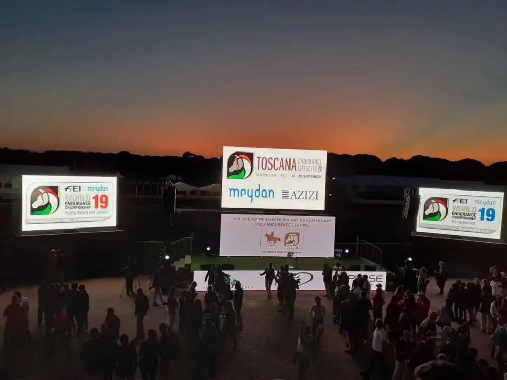 Подвижный настенный светодиодный экран для сценического события диджея P3