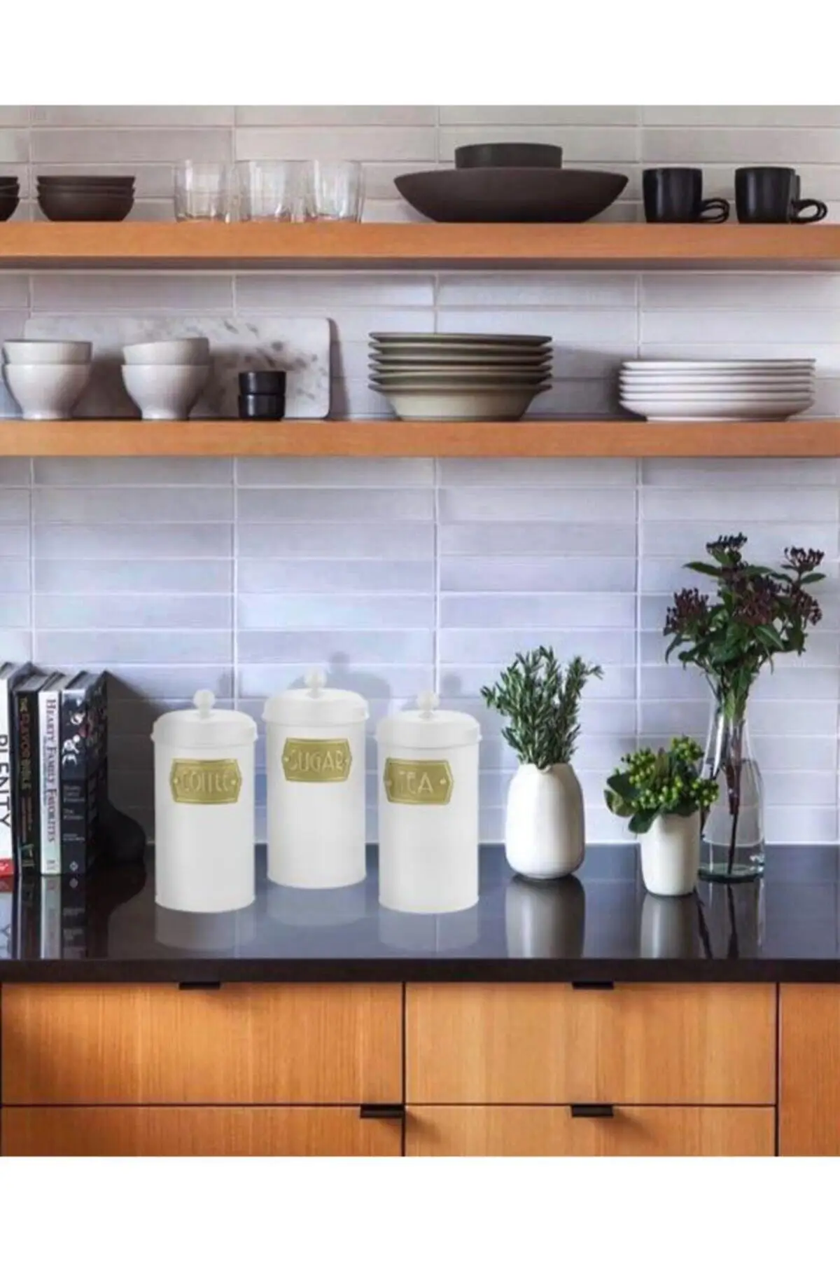 

The Mia Tea Candy Coffee Jar-White GLV0492