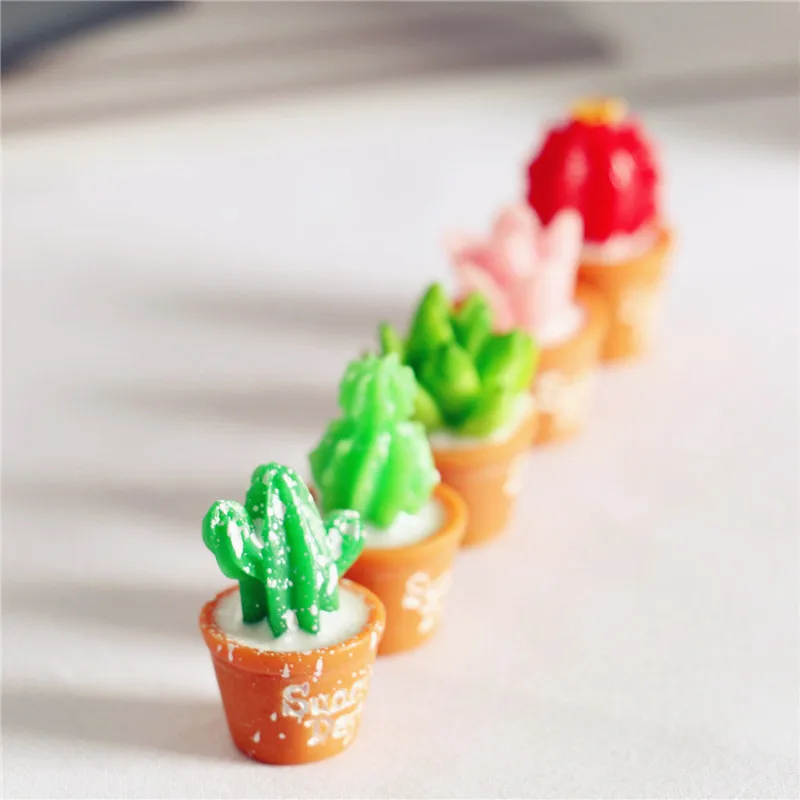 Миниатюрное дерево в горшке для кукольного домика 1:12 |