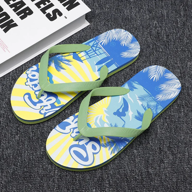 

New Summer Cool Flip Flops Men High Quality Retro Soft Beach Slippers Fashion Man Casual Sandalias Home Bathroom Slipper