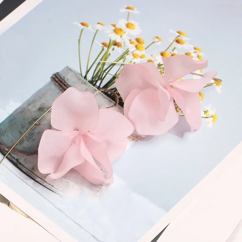 

2021 Jewelry Gifts Women New Creative Temperament Flower Shape Pendant Earrings