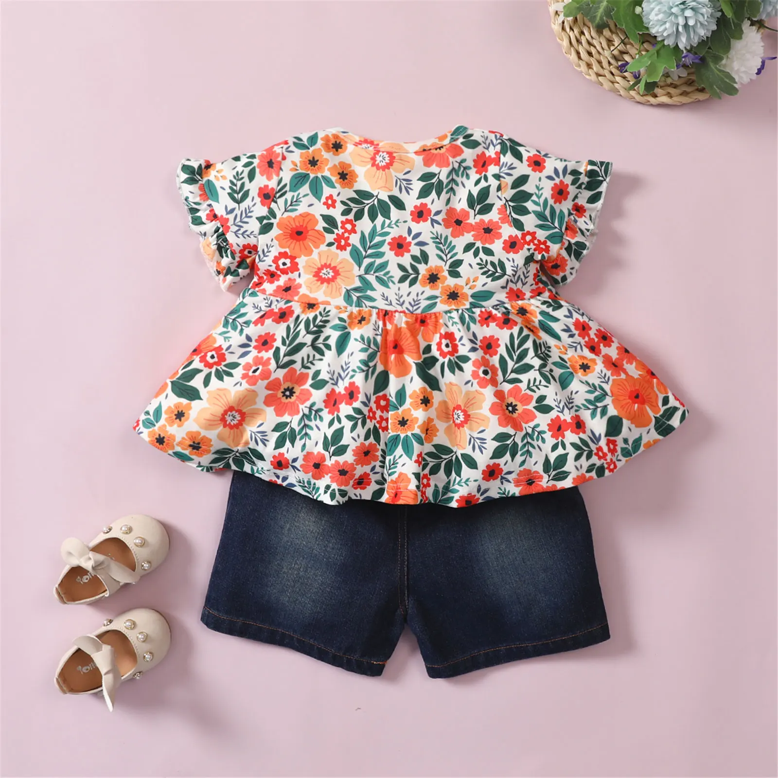 

2021 Girls T-shirt and Shorts Set Fashion Flower Short-sleeved Tops and Ripped Elastic Denim Short Pants