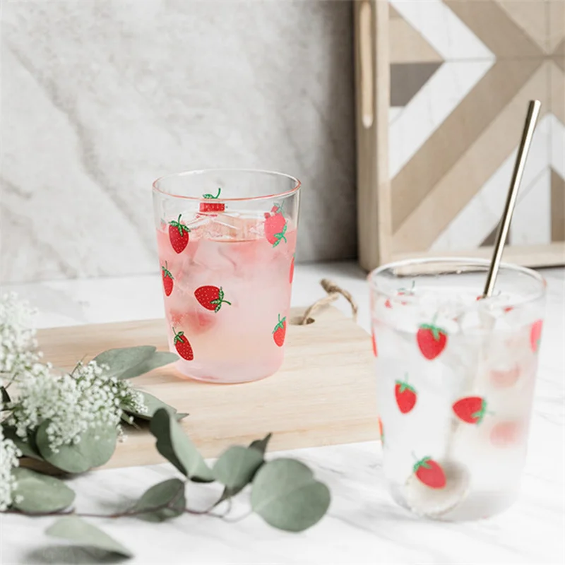 

Creative High Temperature Resistance Clear Glass Water Cup Kawaii Strawberry Glass Mug Household Milk mugs