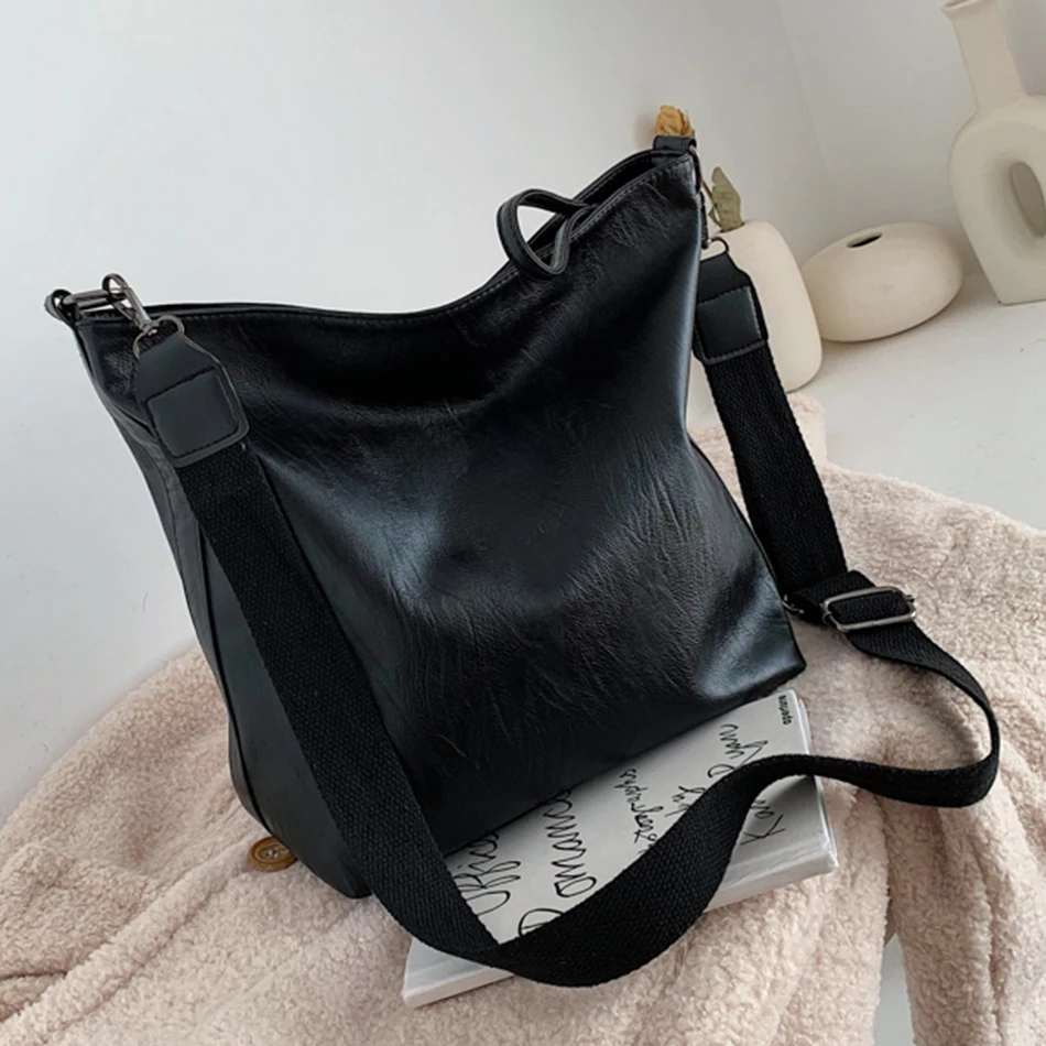 

Large Capacity Pu Leather Shoulder Bags for Women 2021 Simple Solid Color Ladies Crossbody Bag Casual Female Travel Handbags Sac