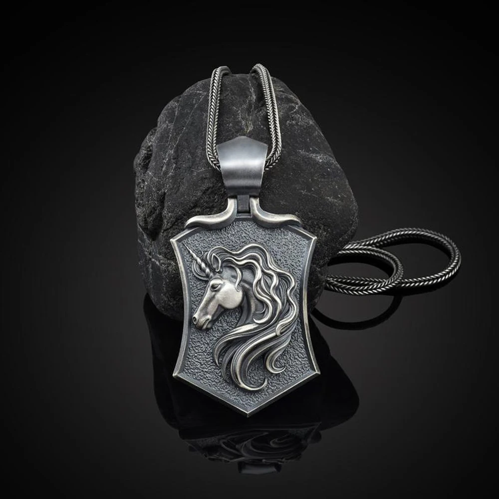 

Unicorn Shield Men's Pendant Necklace Trendy Male Hip Hop Retro Sweater Chain Wild Long Men's Ring