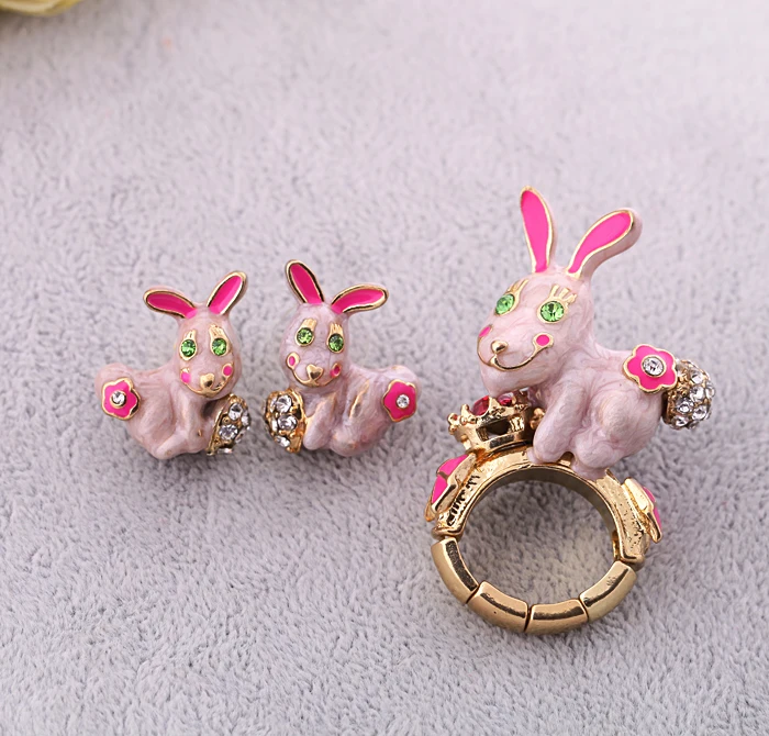 Модное эмалированное кольцо кролик золотого цвета | Украшения и аксессуары