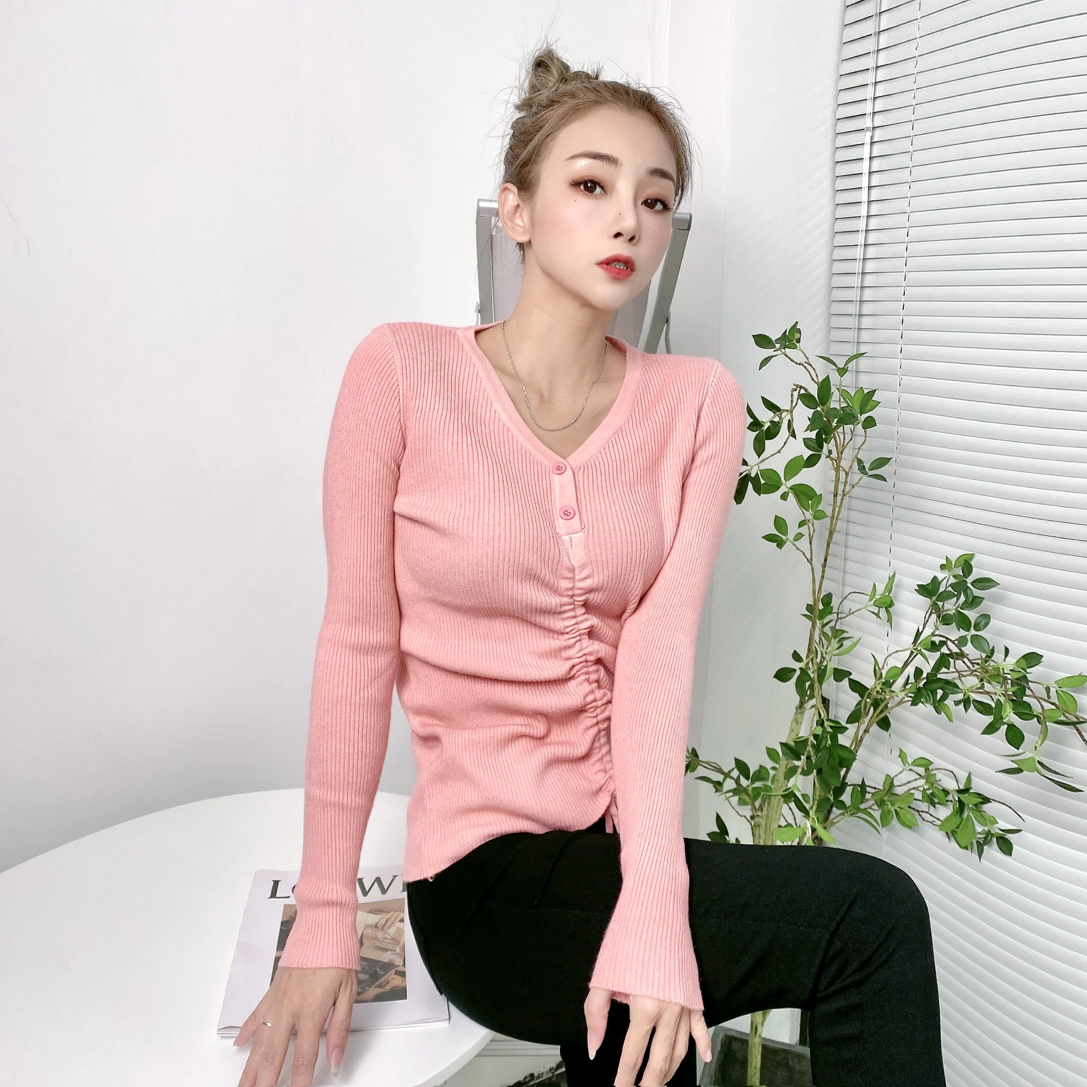 

2021 Autumn And Winter New V-Neck Ice Silk Drawstring Lace Slim Fit Sweater Women's Bottoming Sweater Pullover Long Sleeve Top
