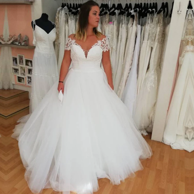 

ZJ9216 Elegant Princess Bride Wedding Gown Short Sleeve Plus Size Lace Up Celebrity Ball Gown Bridal Dress