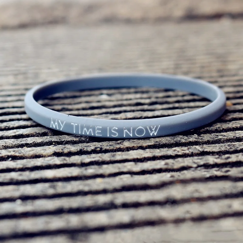Gray Модный силиконовый браслет My Time Is Now, силиконовый браслет для мужчин и женщин, браслет ubber, браслет для спорта на открытом воздухе, ремешок, подарки - Окраска металла: Gray