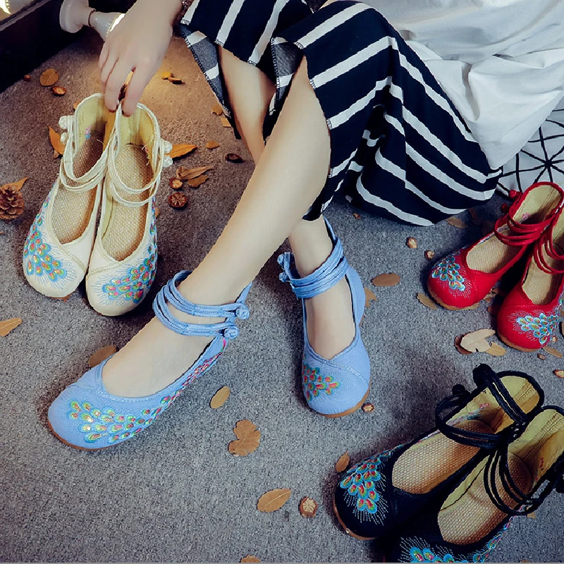 Туфли женские с вышивкой Павлин традиционная китайская Винтажная обувь в