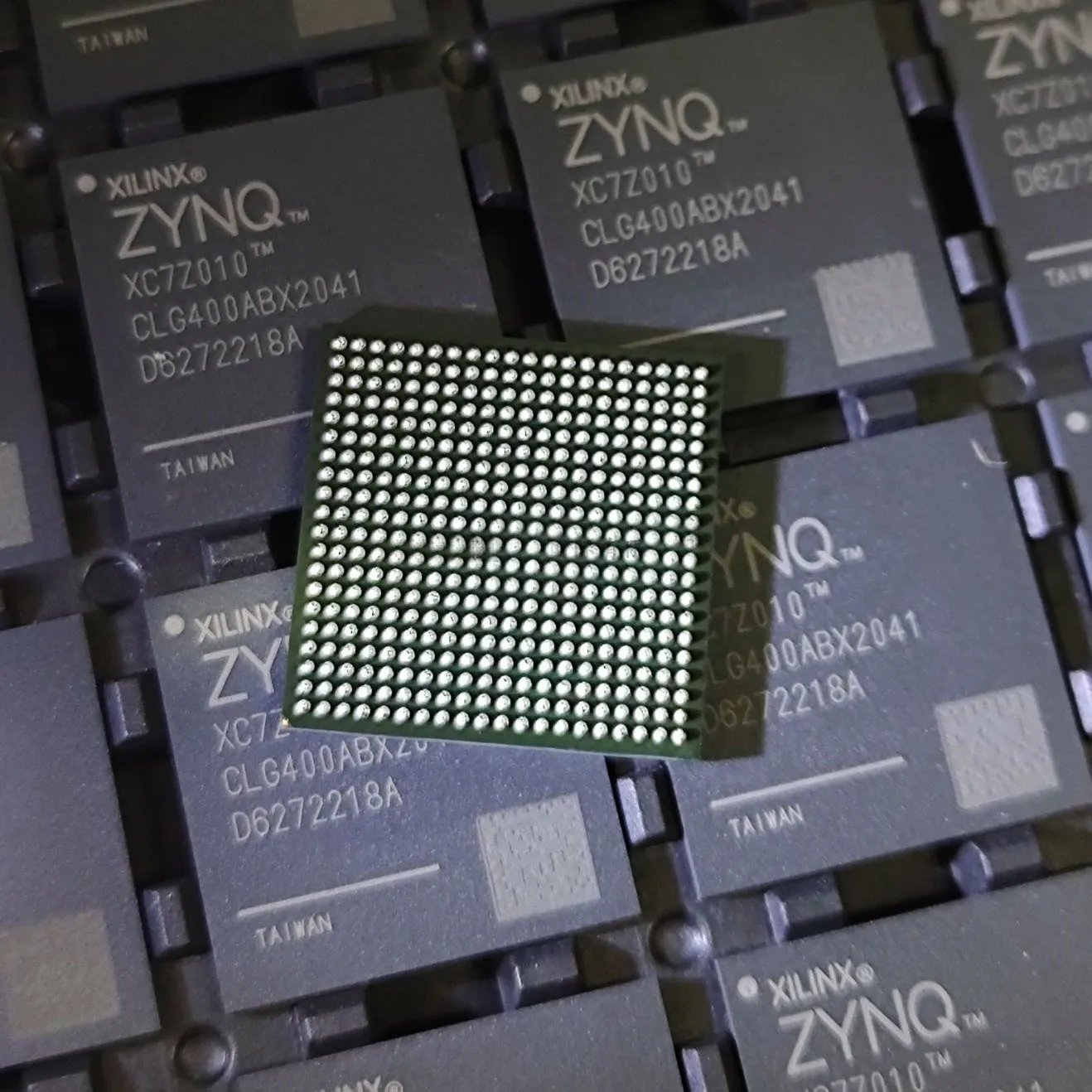 Импортный оригинальный бриллиантовый чип XILINX 1 шт./лот | Бытовая техника