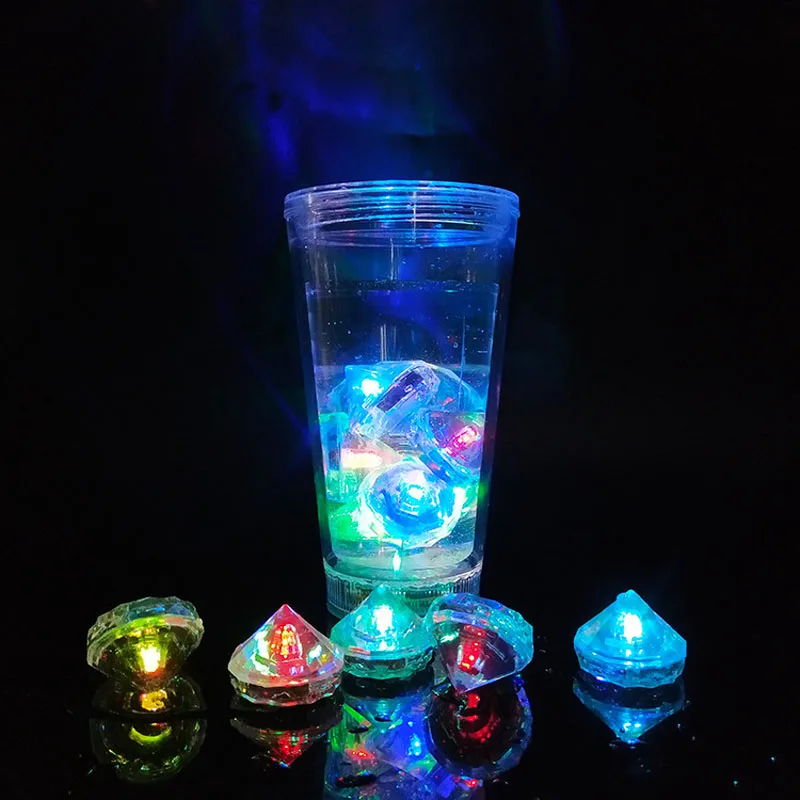 Kopen Led Ijsblokjes Gloeiende Partij Bal Flitslicht Lichtgevende Neon Wedding Festival Kerst Bar Wijn Glas Decoratie Benodigdheden