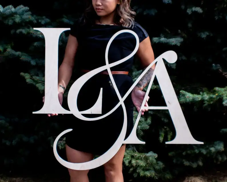 Пользовательские деревянный знак монограмма свадебный фон инициалы