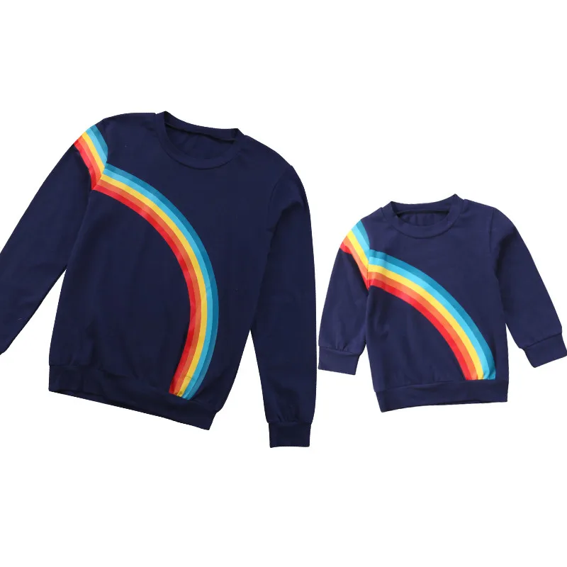 Осенняя одежда для мамы и дочки футболки с длинными рукавами принтом радуги