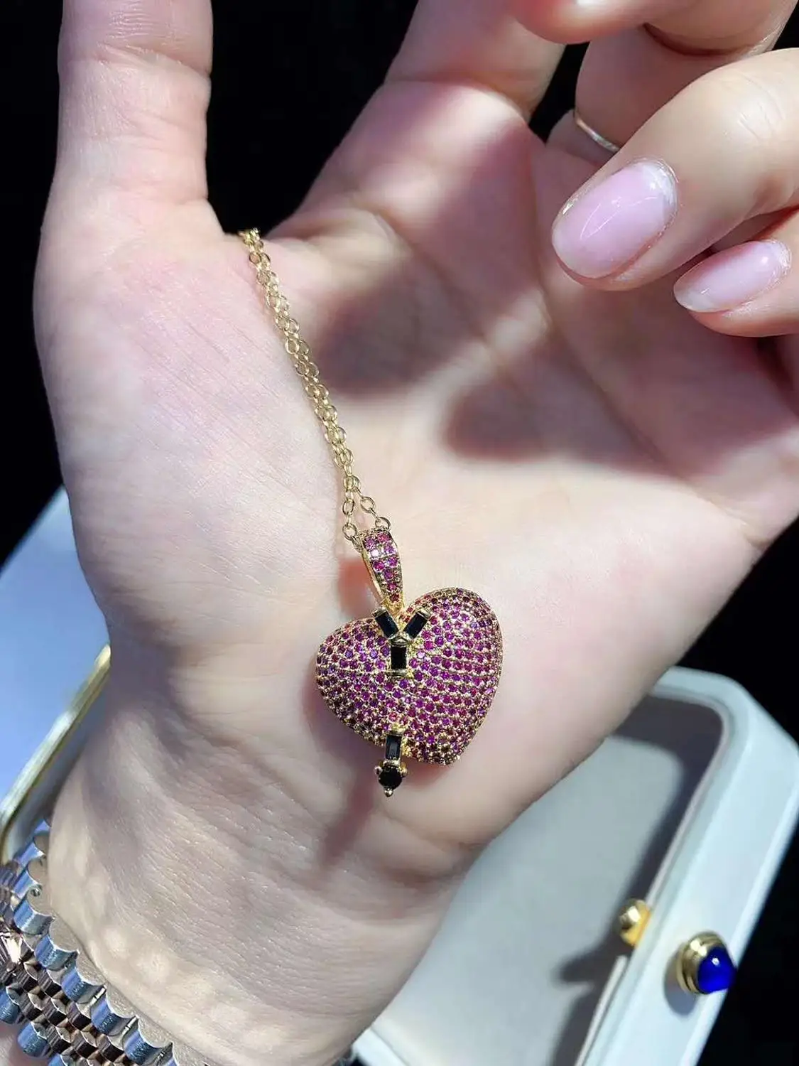 Новые золотые медные сердечки белые фиолетовые фианиты ААА женские Серьги