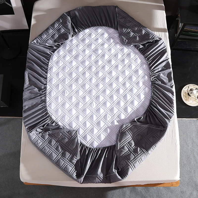 Стеганая однотонная простыня наматрасник постельное белье с резинкой протектор