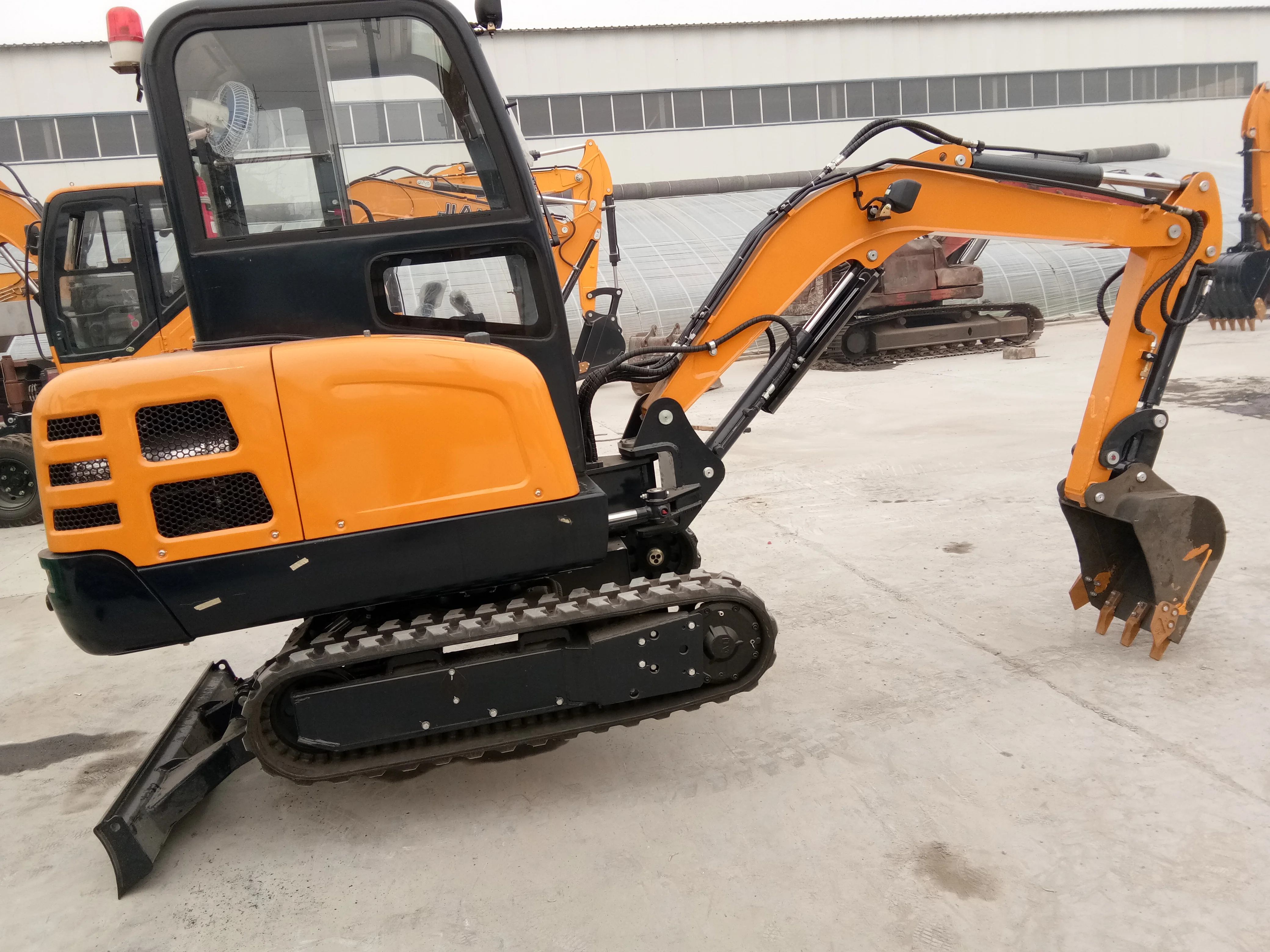 2,5 t гусеничный сельскохозяйственный экскаватор